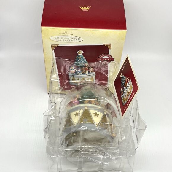 VTG Hallmark Keepsake Ornament Toyland Treasures 2005 Wind-Up Christmas *READ* - Picture 6 of 11